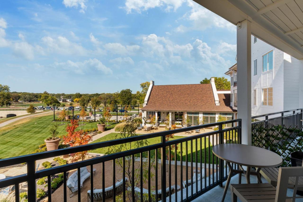 The Inn At Meadowbrook Overland Park Eksteriør billede
